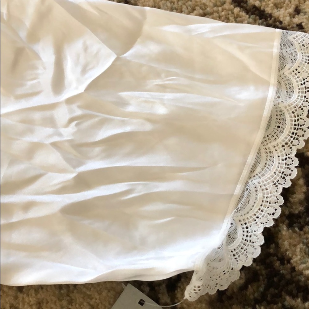 Brand New Bride Robe ✨ - Picture 4 of 7